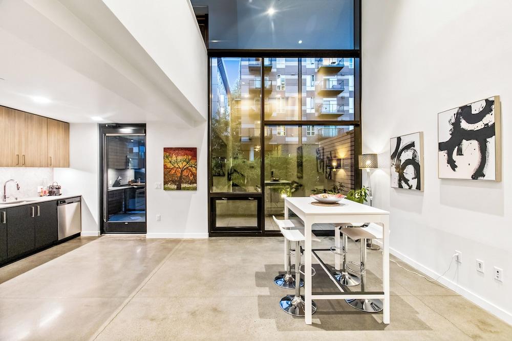 Urban Loft in Redmond Core