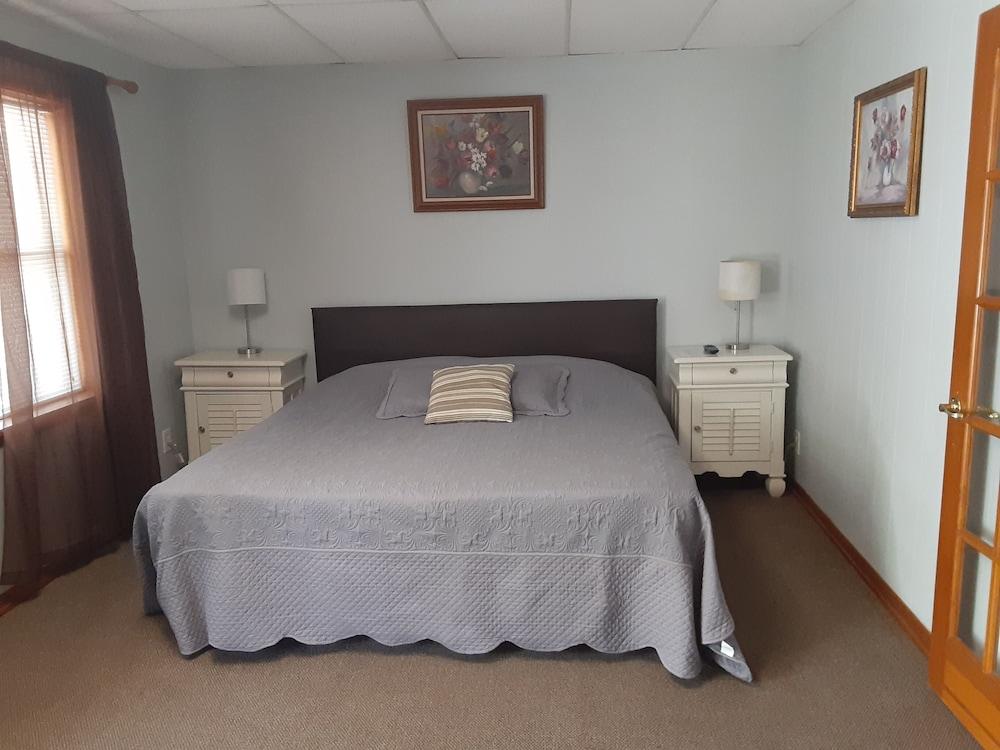 Hickory Shades Motel