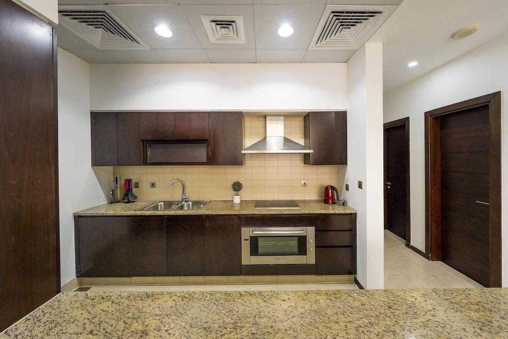 Modern beachfront 1BR apartment