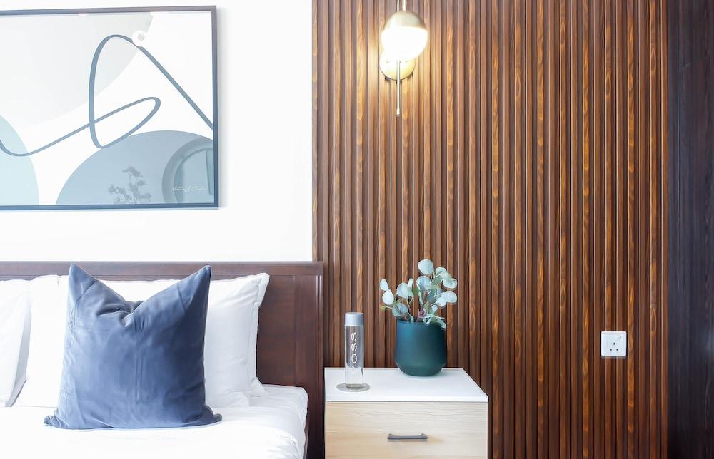 Manzil - Stylish 2BR in Dubai Marina nr Dubai Eye