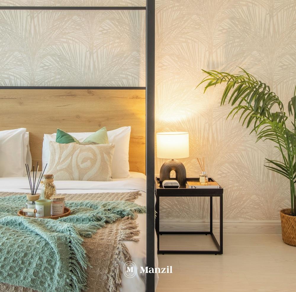 Manzil - Spacious 3B Villa w/ Burj & Fountain View