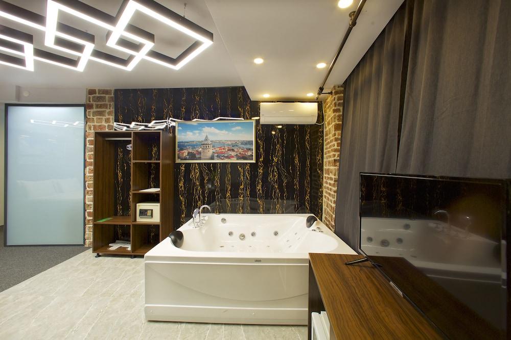 Galata By Boss Hotel & SPA