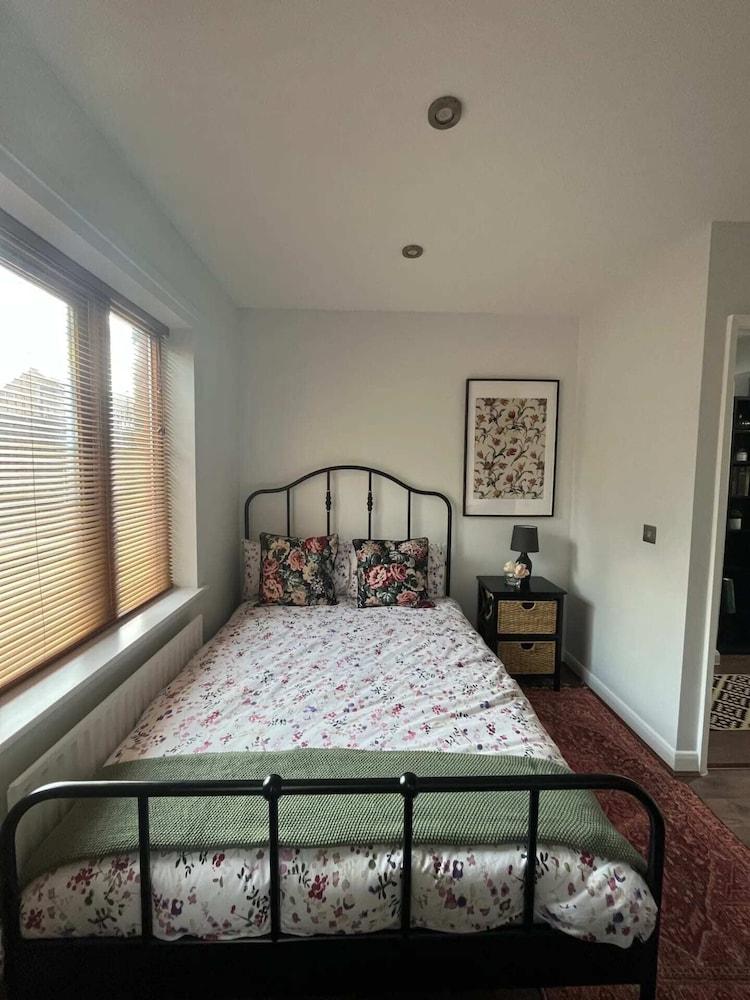 Inviting & Spacious 3BD Flat - Shadwell