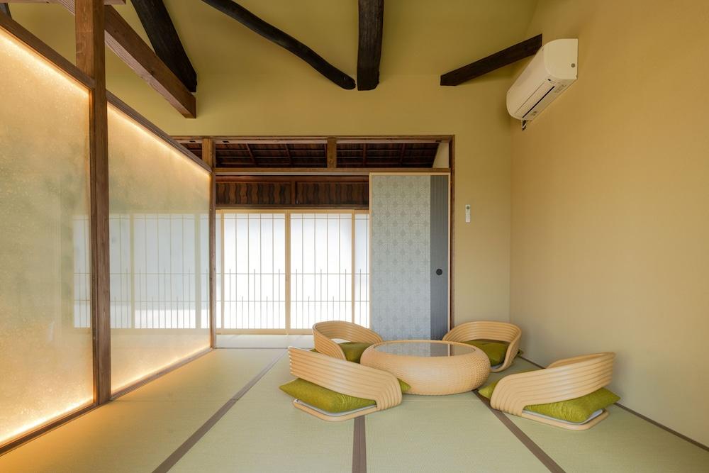 Juhachiro Hanare Yado Ito