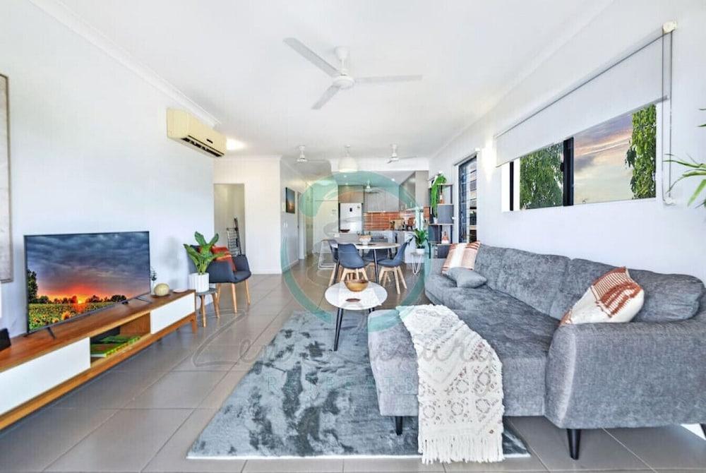 ZEN NOMAD - 2BR Nightcliff Apartment