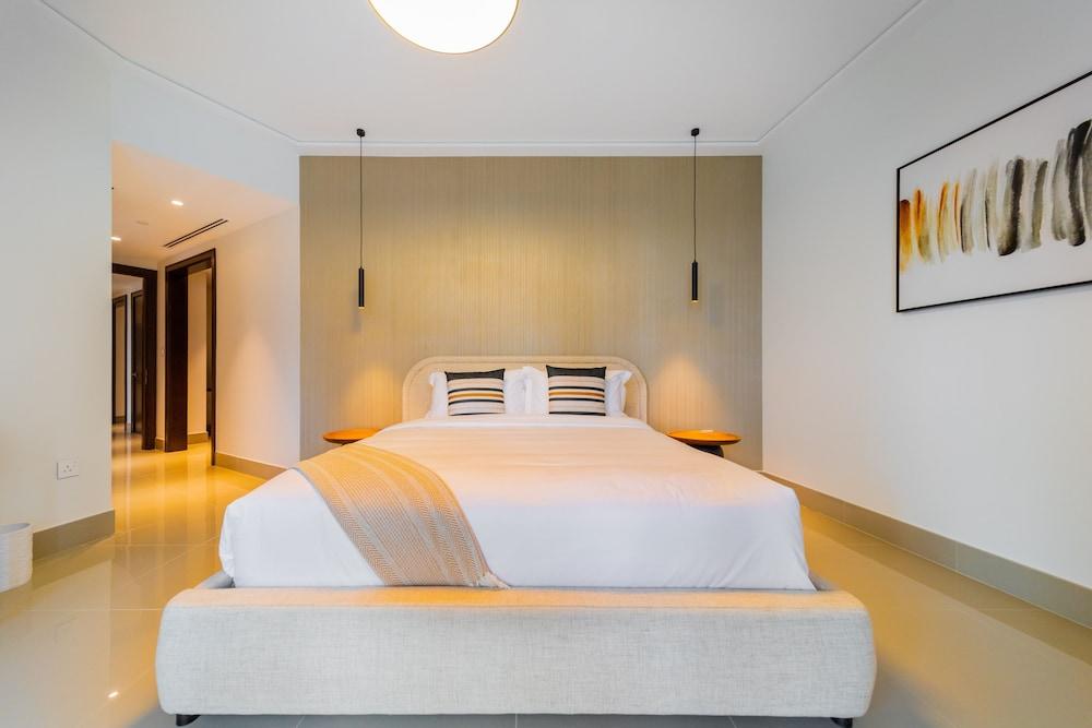 EDEN'S Homes & Villas - Opera Grand