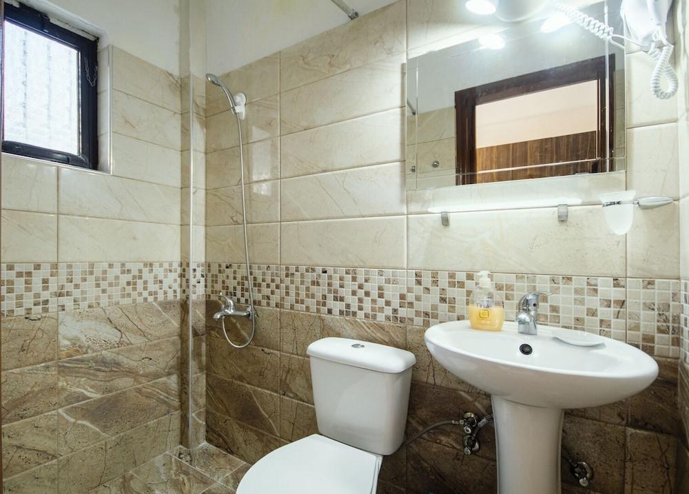 Parakladi Seaside Retreat