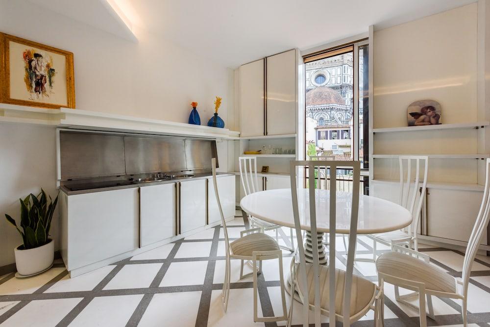 Ricasoli Duomo View by Mmega