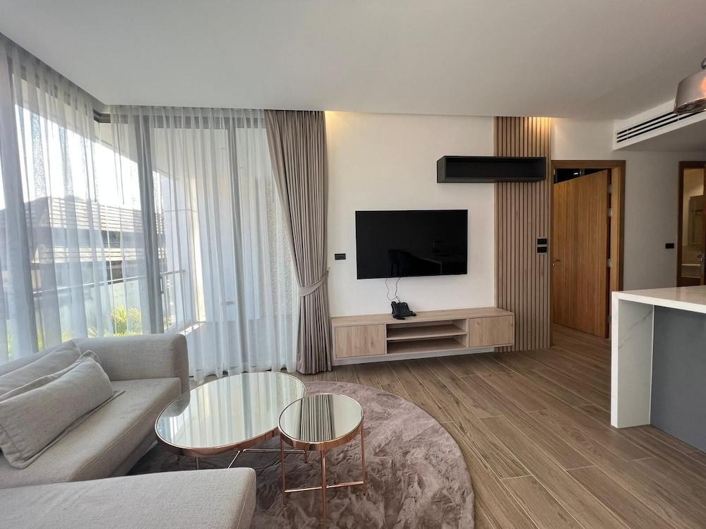 Elite Atoll Condotel