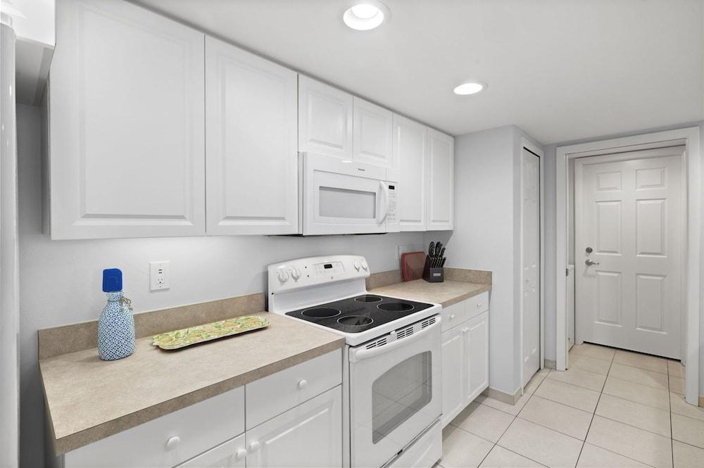 Gullwing by Distinctive Beach Rentals