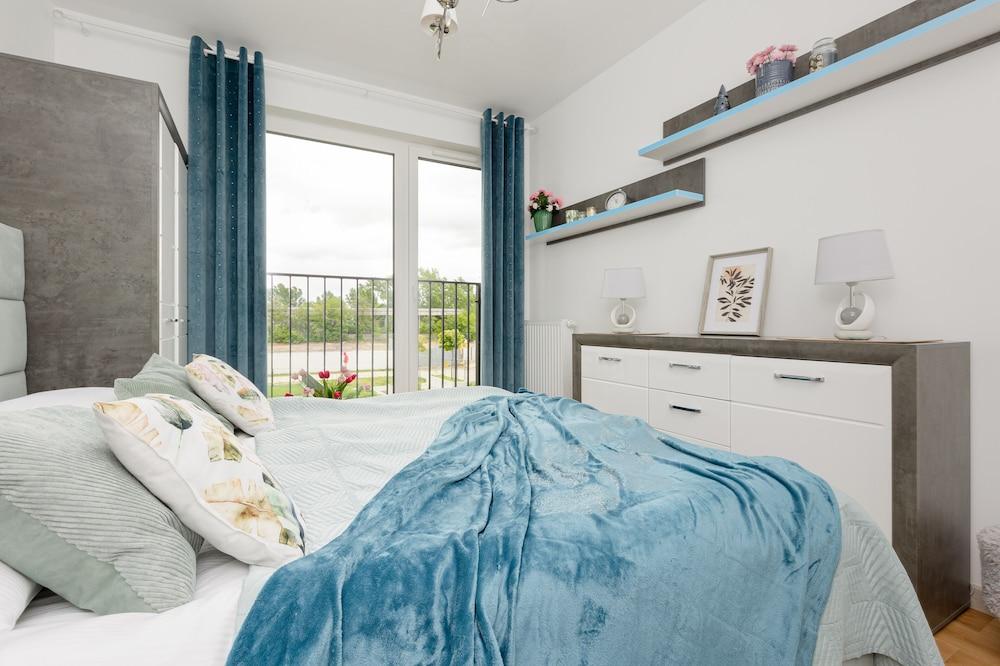 Apartment Kotsisa + Parking by Renters