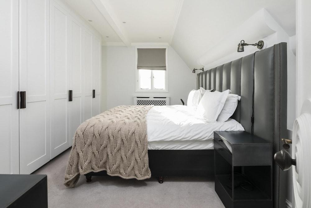 The Park Lane Penthouse