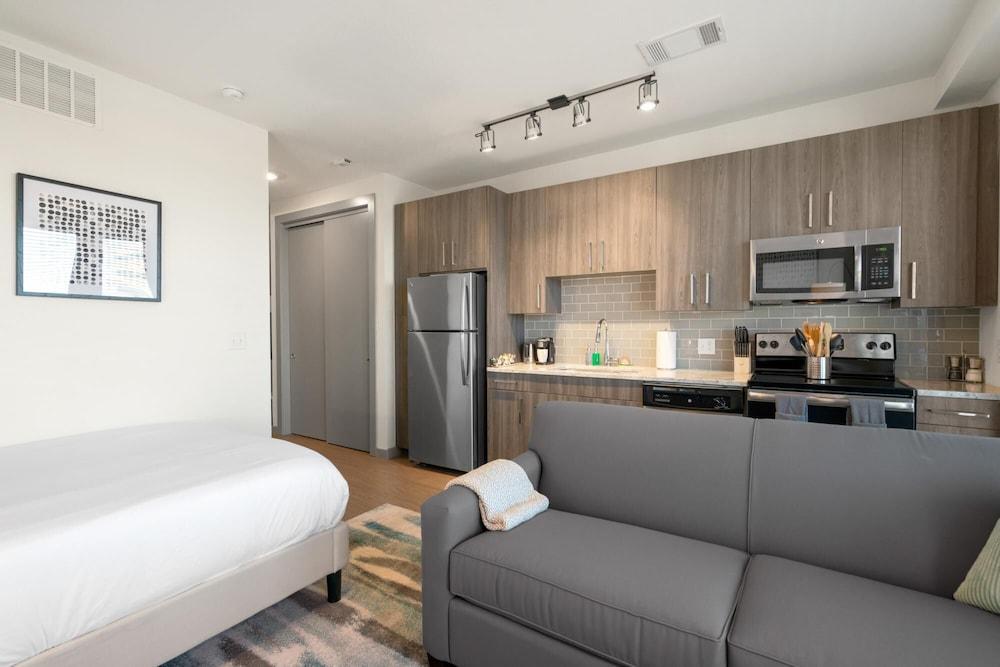 Arlington Luxe Studio Apartment