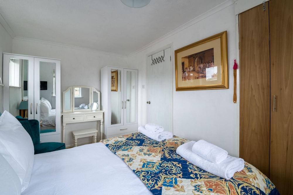 Exclusive Home in Acton