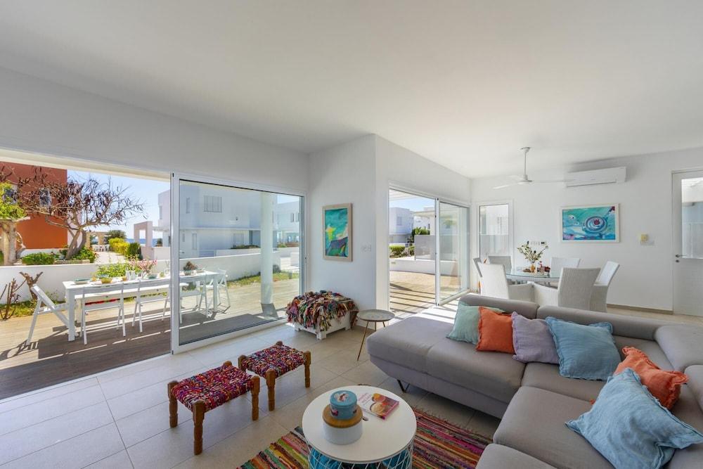 Protaras Villa Oceania