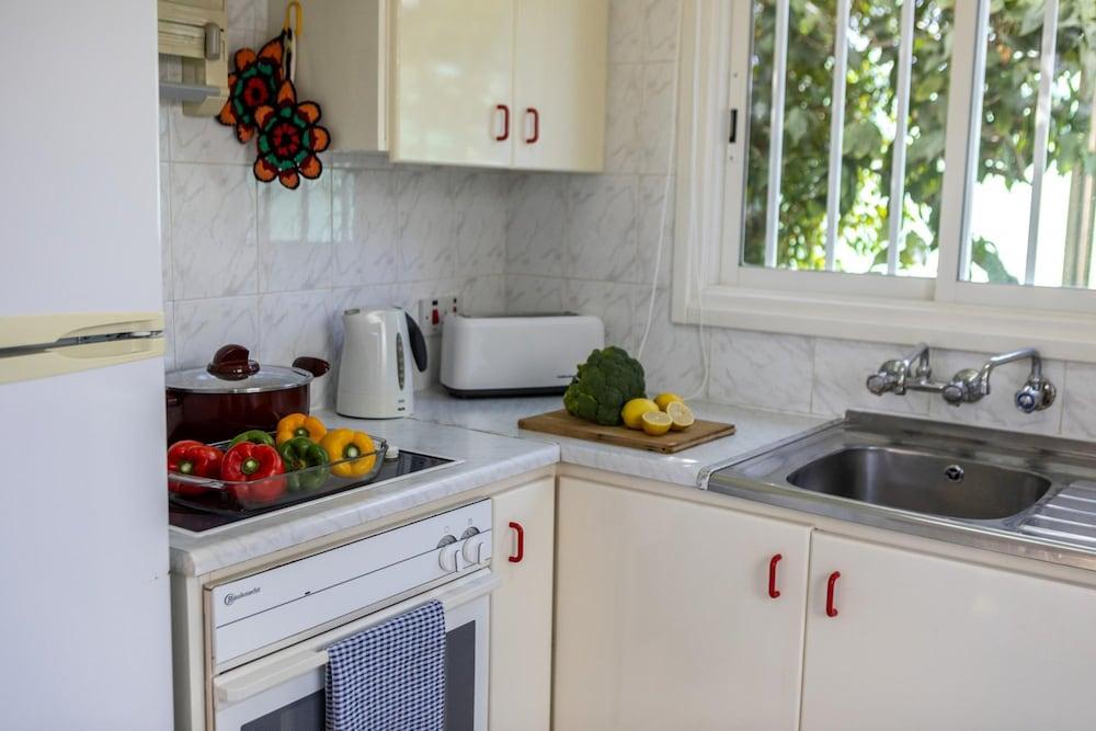 Protaras Lemon Tree Villa