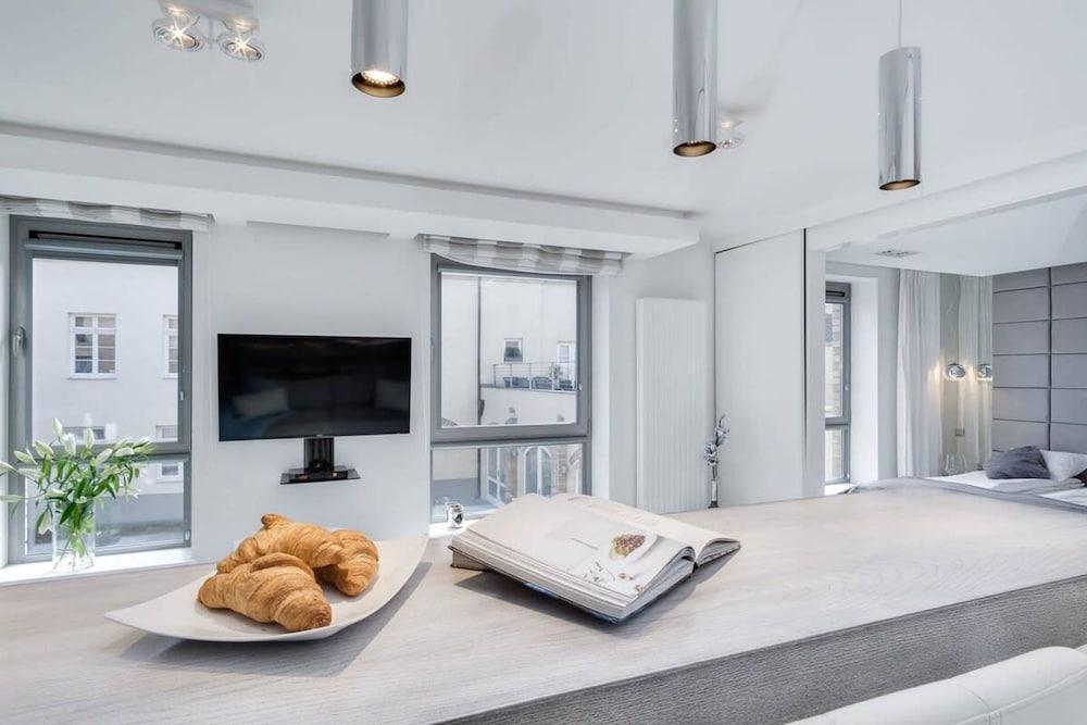 Elite Apartments Grace