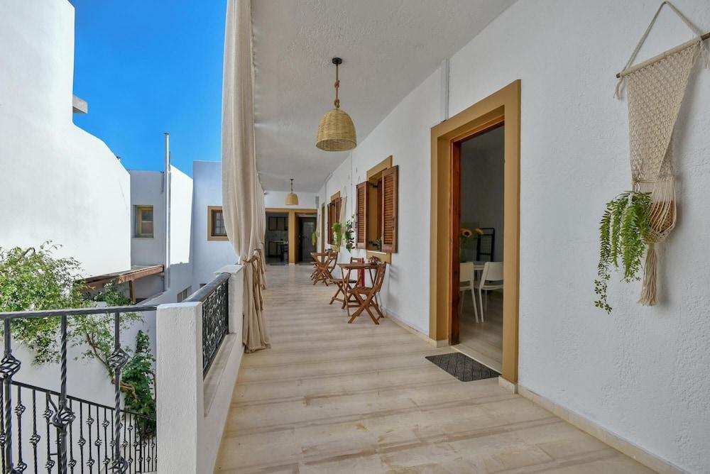 Eva Studios 9 in Agia Pelagia