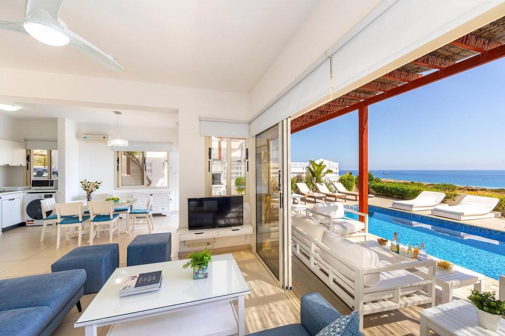 Protaras Artisan Seafront Villa 6
