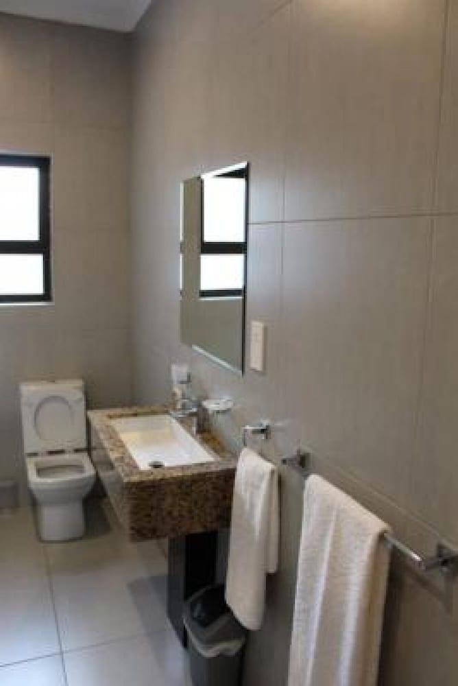 A Pristine B B Located in Belvedere Harare - 2010