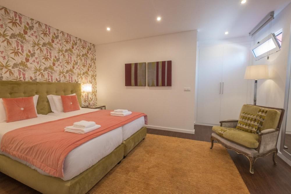 Quinta da Tia Briosa Palheiro I by Homie