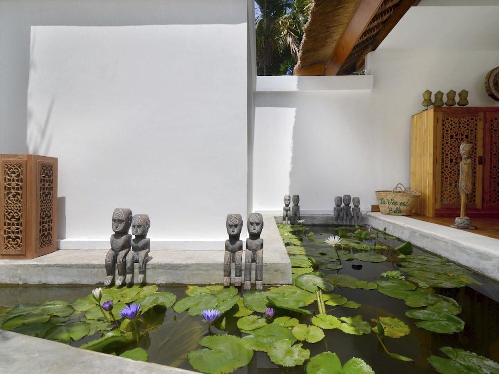 Villa Waterlily