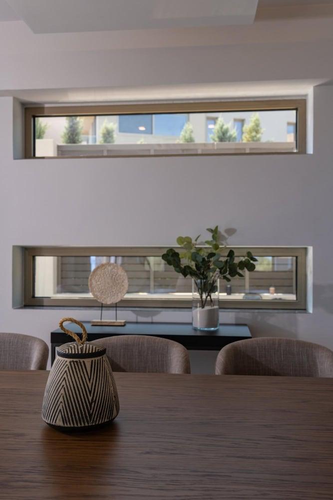 Villa Onyx - With Private Heated Pool