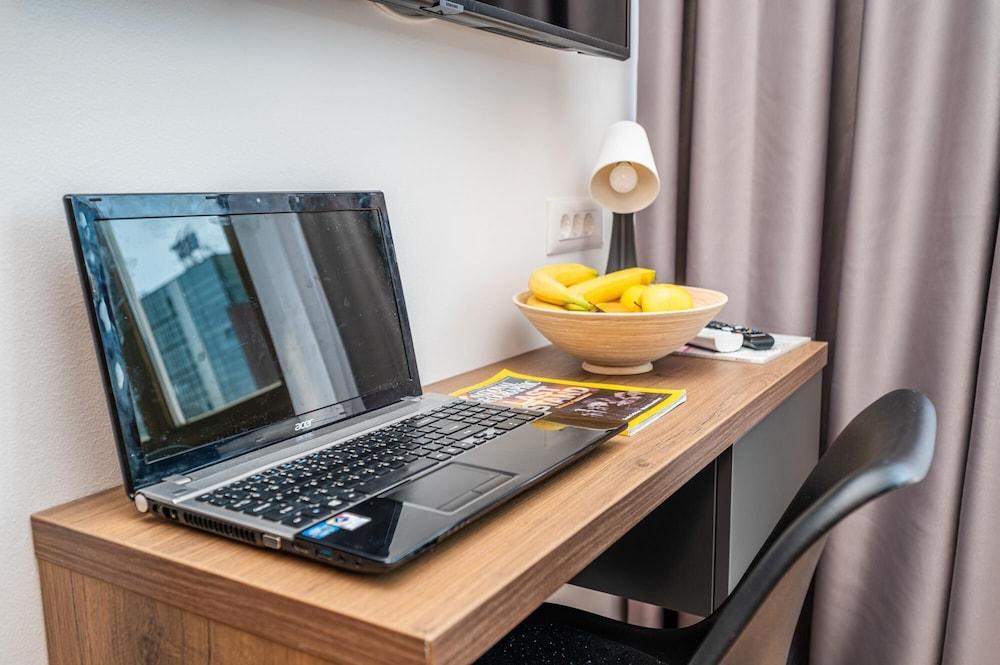 Modern and Bright Duplex - Main Street