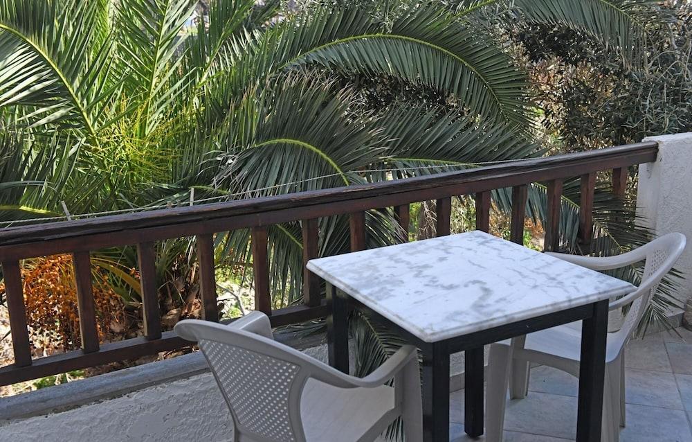 Nikos Studio 5 in Gialiskari