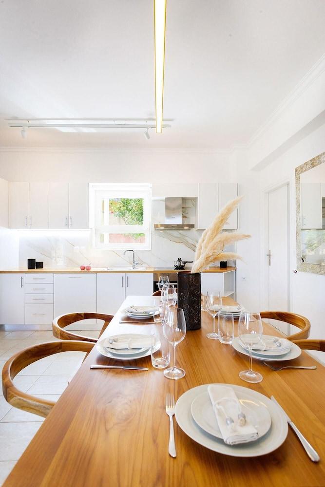 Villa Excesio - With Private Pool