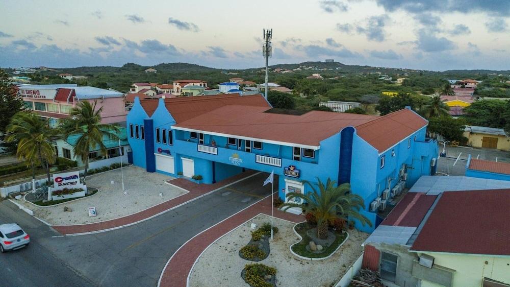 Turibana Plaza Suite 9