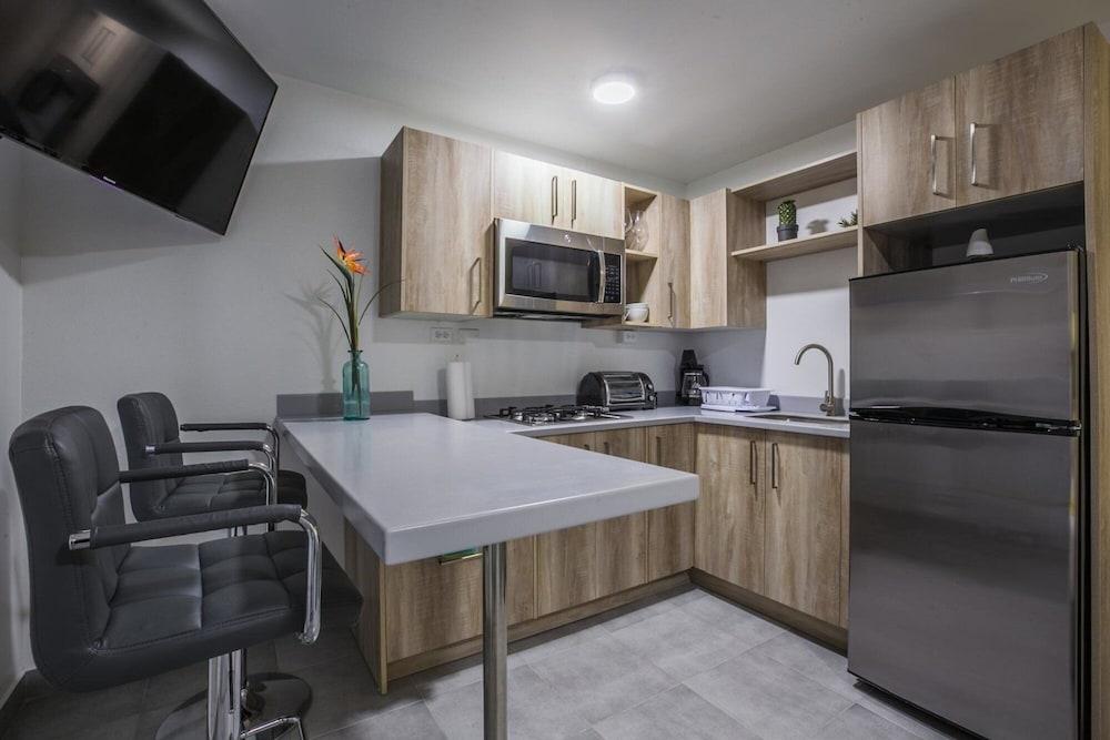 Turibana Plaza Suite 18