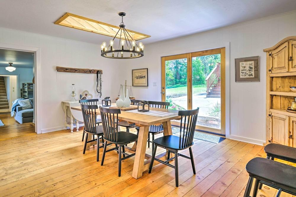 Steps to Dtwn Murphys: Cottage w/ Furnished Porch