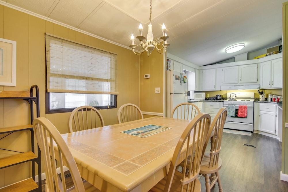 Beachy Lewes Home w/ Outdoor Shower & Fire Pit!