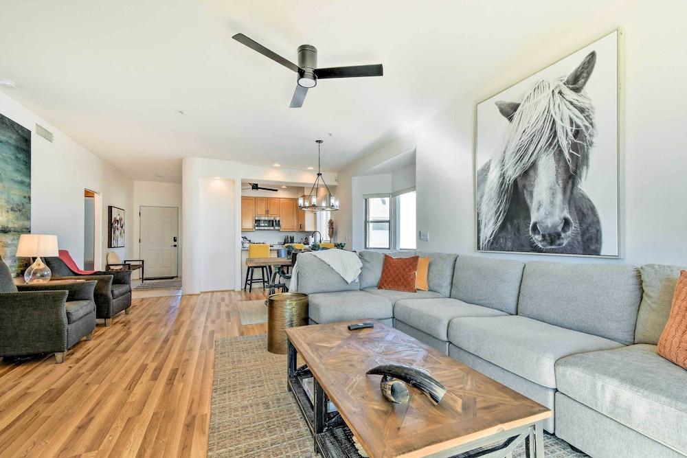 Pool Access: Mountain-view Condo in Fountain Hills