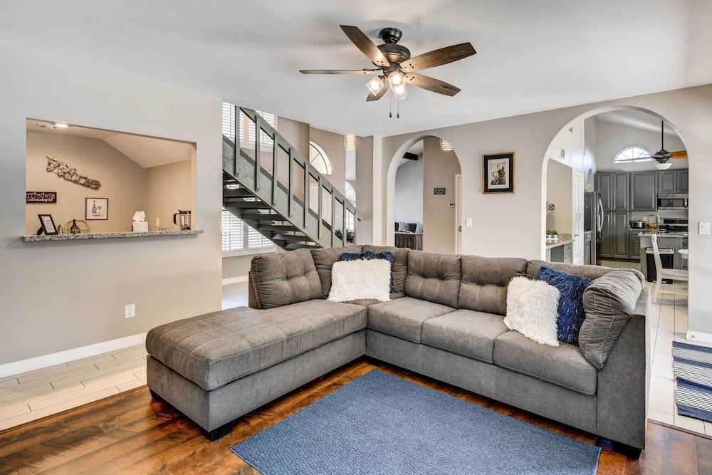 Private Pool, Grill: Upscale Scottsdale Retreat!