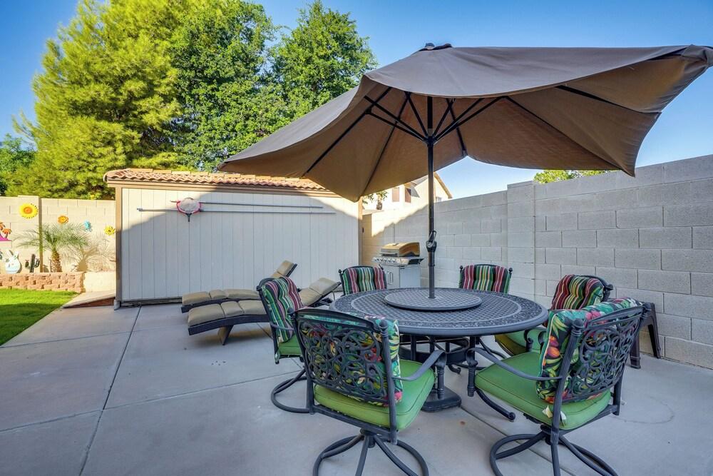 Pool & Hot Tub: Surprise Home Near Golfing!