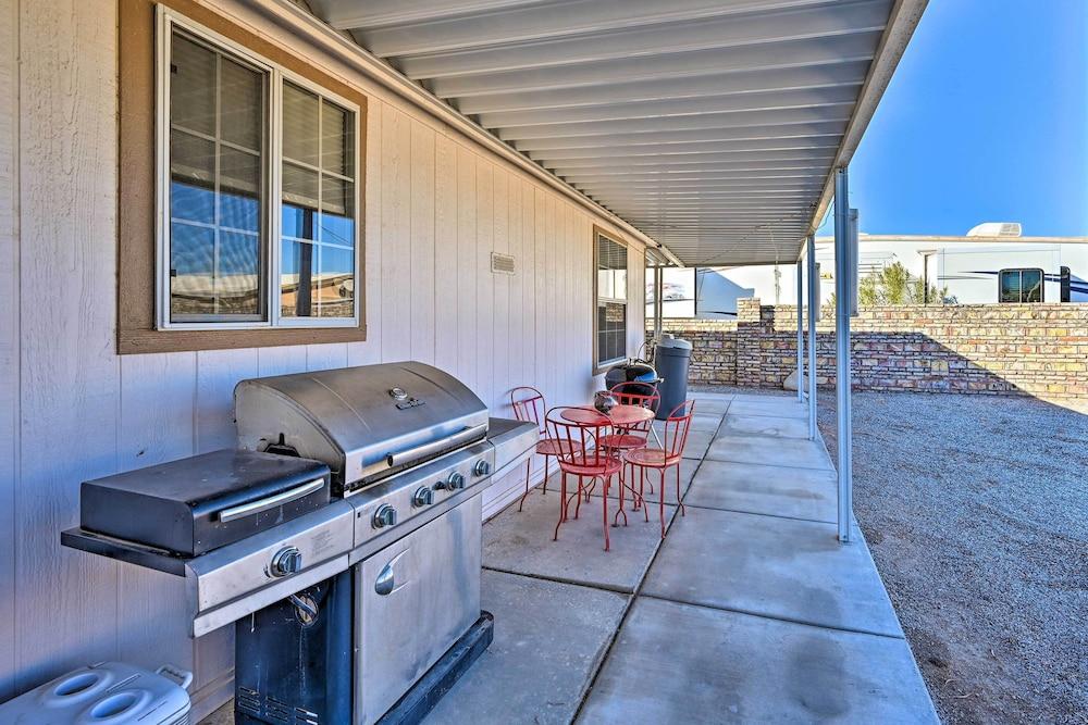 Yuma Vacation Rental w/ Yard & Grills!