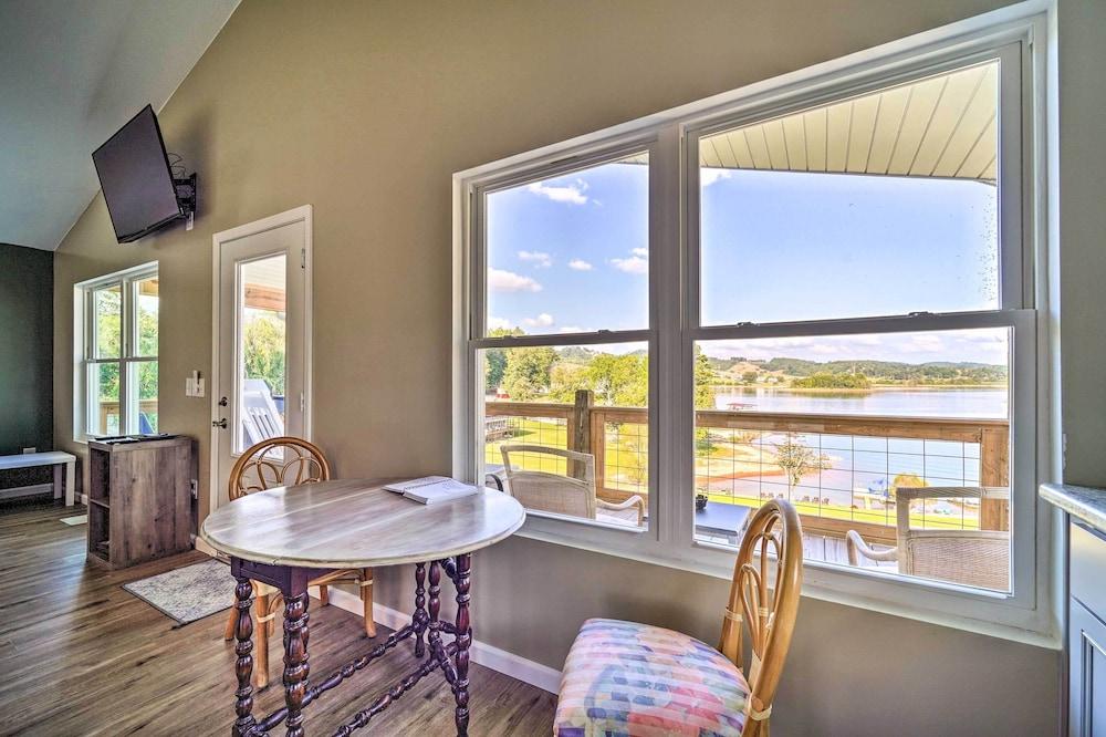 Bean Station Cottage: Unobstructed Lake Views