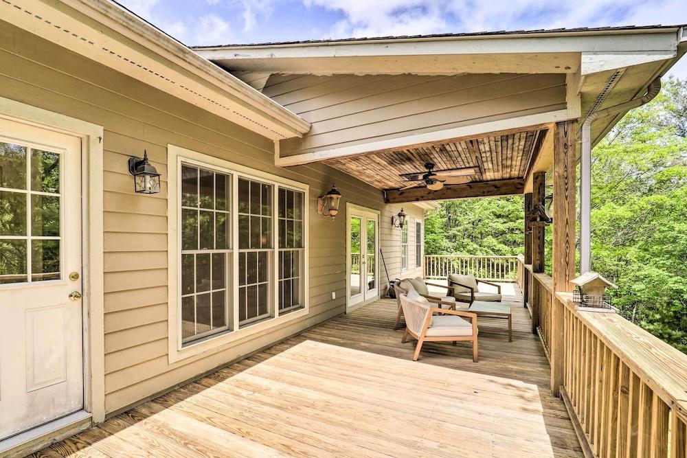 Bring Your Dog: Blue Ridge Mountain Sanctuary!