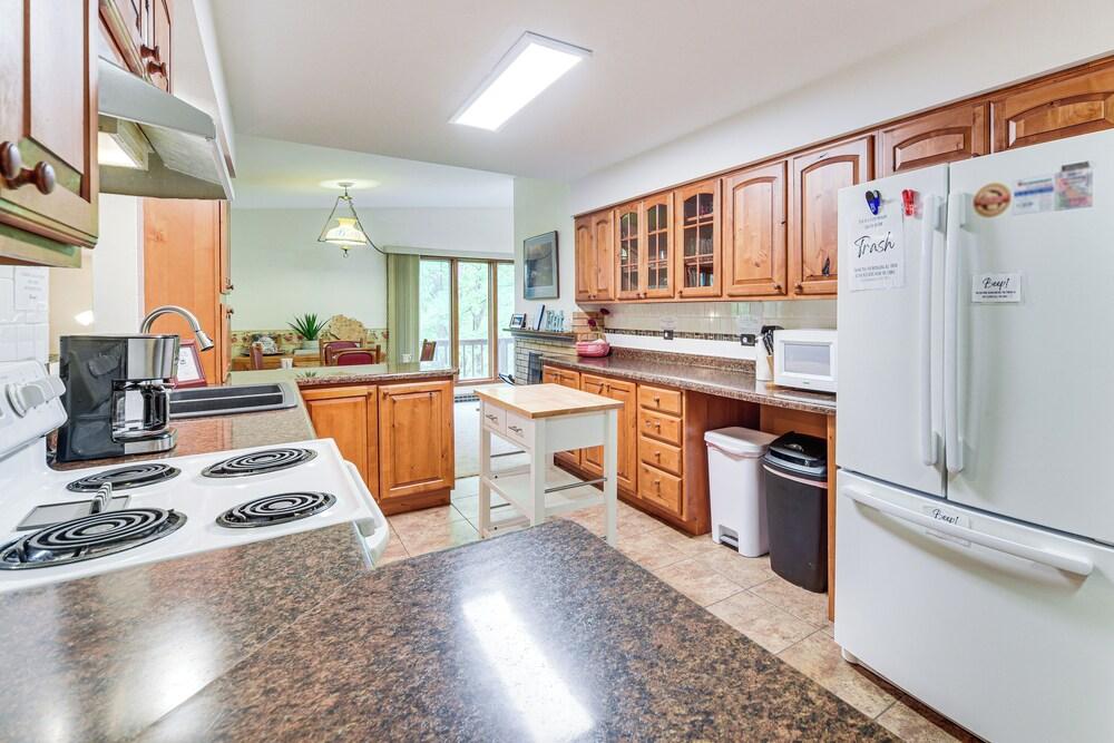 Lakeside Spooner Home w/ Game Room & Views!