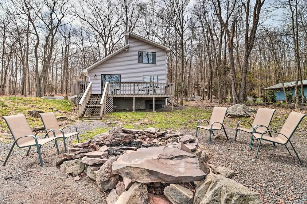Pocono Lake Home w/ Fire Pit: Walk to Ski Hill!