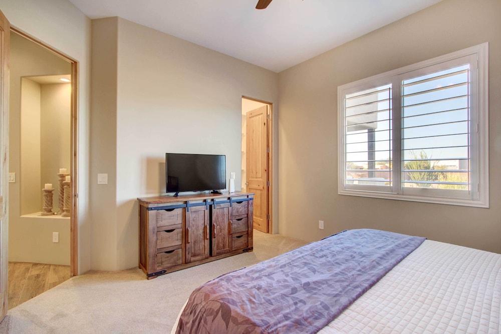 Oasis-like Phoenix Home w/ Private Outdoor Pool!