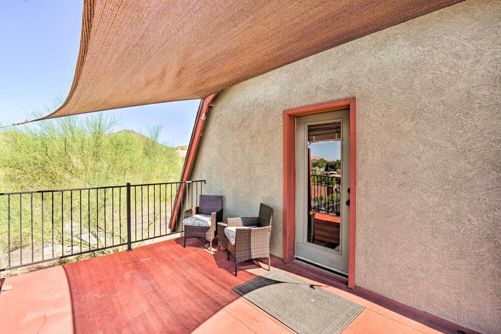 Dreamy Desert Studio w/ Deck + Pool Access!