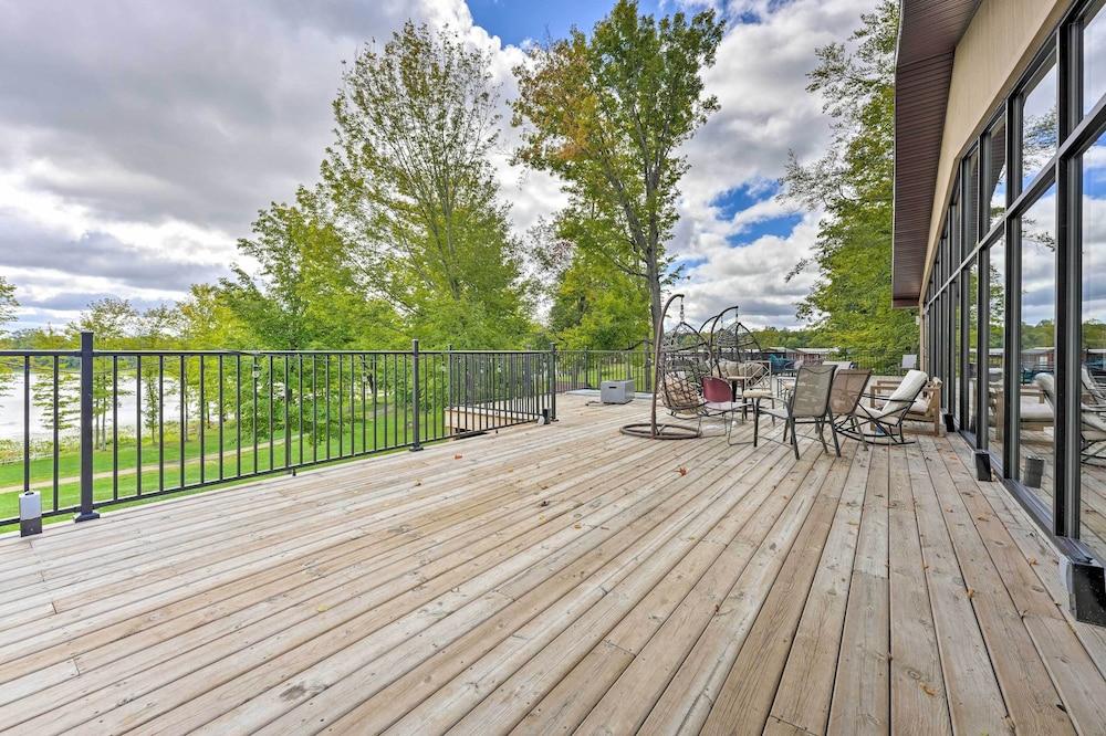 Pet-friendly Cassoplis Cabin, Close to Parks!