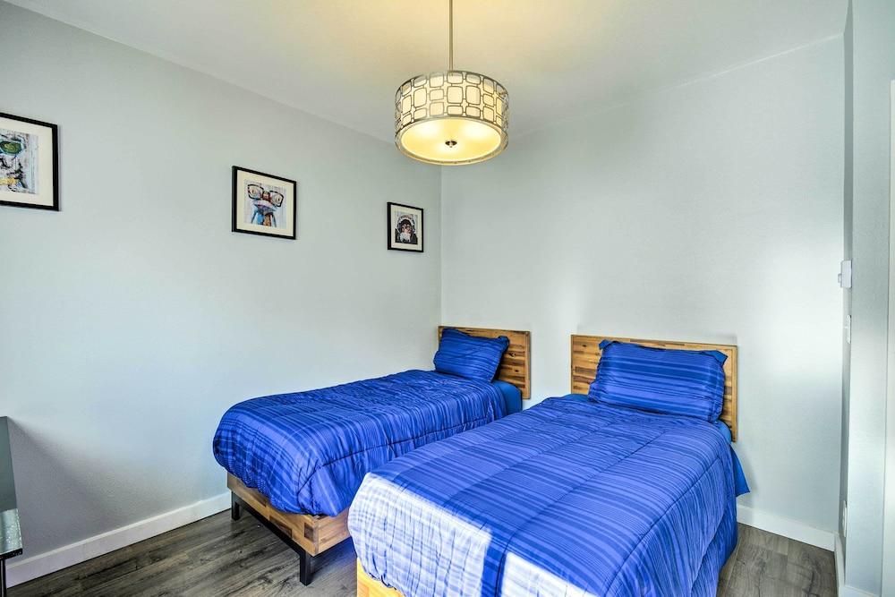 Lakefront Bremerton Vacation Rental w/ Deck!