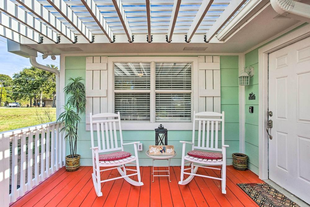 Walk to Cedar Creek Reservoir: Home w/ Fire Pit!