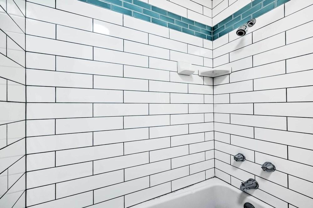 Quiet Carpinteria Cottage By Town & Beaches