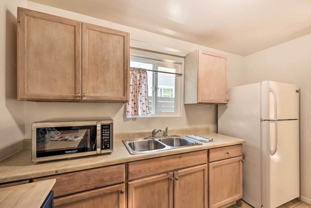 Quiet Carpinteria Cottage By Town & Beaches