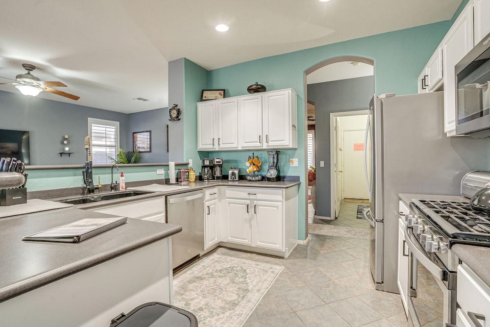 Avondale Getaway < 8 Mi to Estrella Mountain!